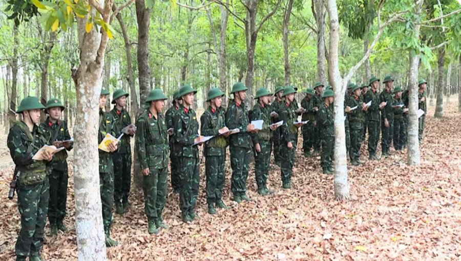 疑遭閃電雷擊 越南演習爆炸12士兵傷亡