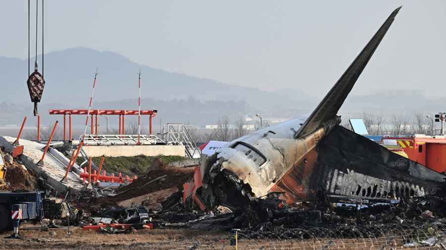 南韓空難 25歲空姐獲救細節 金屬櫃壓身保命