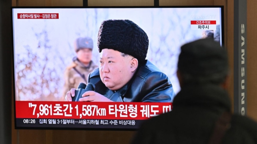 李在明出訪之際 金正恩督導試射2枚防空導彈