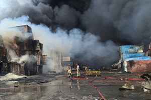 疑中國進口化學品釀禍 伊朗港口爆炸增至四十死逾千傷