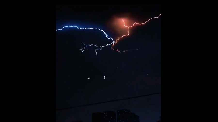 貴陽異常閃電8小時逾萬次 雷吼聲驚人（多影片）