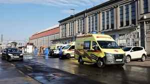 俄橋樑疑遭炸落至鐵軌 致火車脫軌7死數十傷（影片）