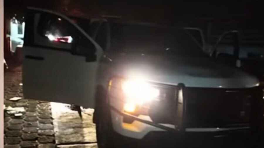 墨西哥一市長遭暗殺 陳屍座車中 保鏢當場斃命 