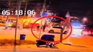 中國遊客遭持槍綁架 泰國4名假警察當街勒索