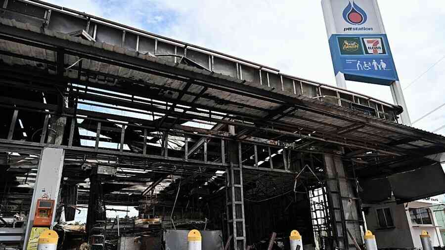 泰收回停火方案 柬再發起攻擊 爆炸聲震耳欲聾
