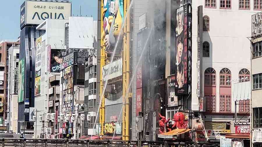 大阪道頓堀火災6樓坍塌 2消防員撤退不及殉職