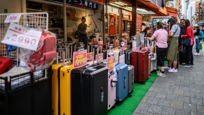 日本業者新煩惱 旅客丟棄舊行李箱　