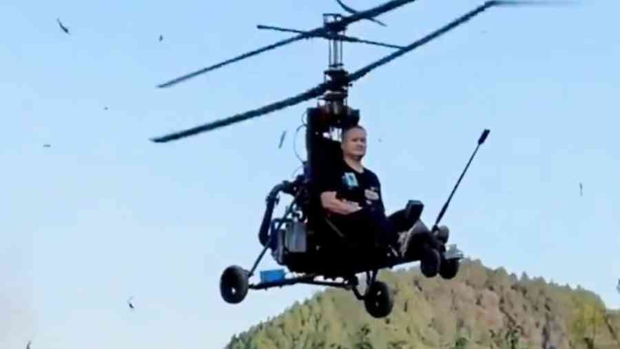 墜機網紅「唐飛機」是村書記 救援細節曝光（影片）