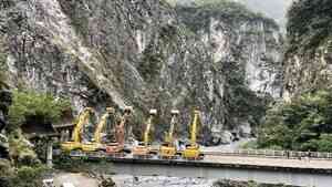 花蓮燕子口堰塞湖成功拆彈 結束13天警戒