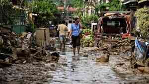 颱風海鷗重創菲律賓至少142死 再增強逼近越南(多圖)