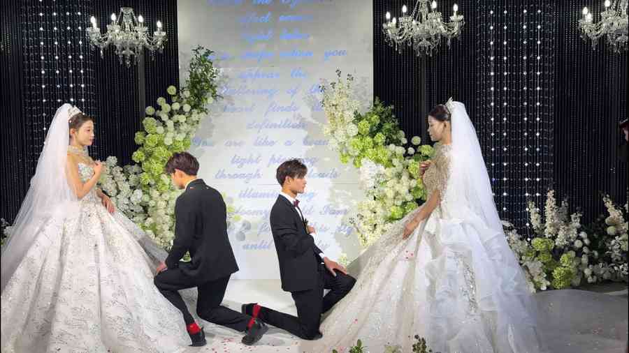 中國雙胞胎兄弟同天娶雙胞胎姐妹 影片熱傳（影片）