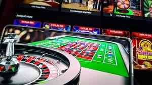 襯衫藏攝影機 哈薩剋夫妻悉尼詐賭百萬美元被捕