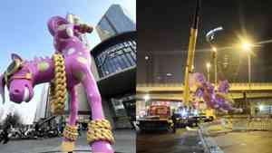 影射甚麼？山西四肢被繩索綑綁馬雕塑深夜拆除（影片）