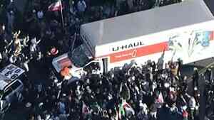 洛杉磯聲援伊朗示威活動 貨車衝入人群引發混亂