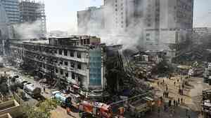 大火躲夾層 巴基斯坦商場罹難者增至61人