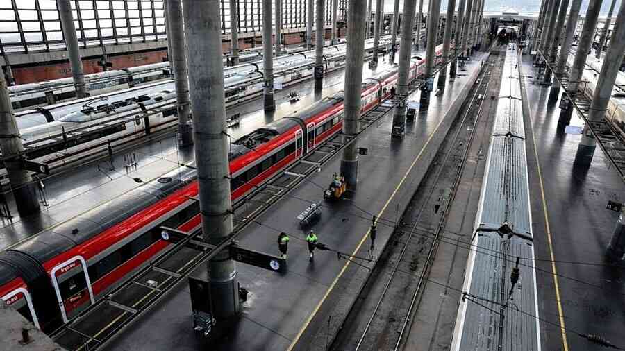 西班牙火車司機罷工 當局承諾投資逾200億美元維護安全