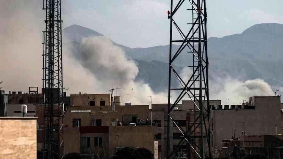 以軍：奇襲伊朗刻意選日間 鎖定高官開會地點