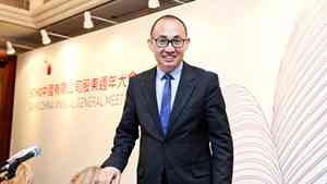 陸地產大亨潘石屹沉寂多年 突發長文引揣測