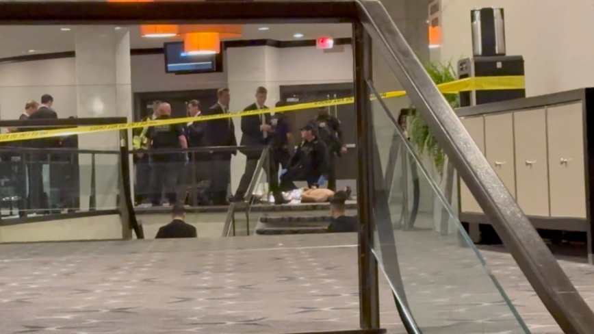 白宮記者晚宴槍手被擒 現場畫面曝光（影片）