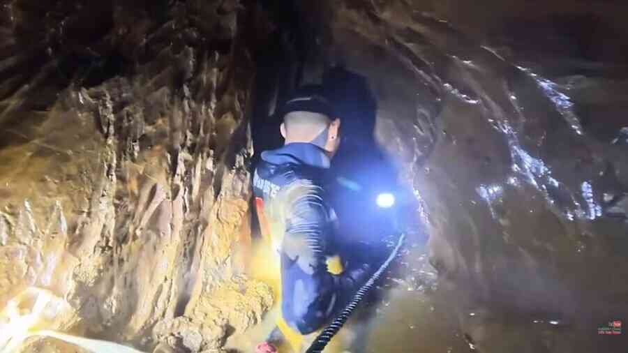  老撾7人尋黃金遇暴洪困洞穴 泰國專家參與救援