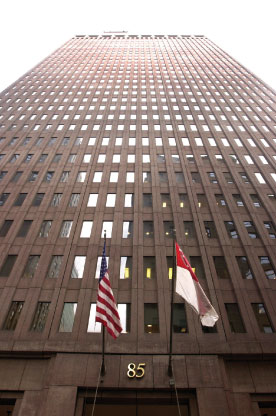 美聯儲21日晚間批准華爾街五大投資銀行中，僅剩的高盛與摩根士丹利，轉為銀行控股公司。圖為高盛紐約總部大樓。(Getty Images)