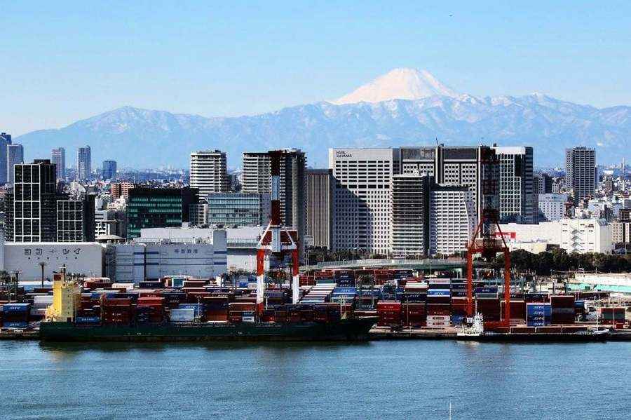 日本1月貿易逆差按年急劇收窄