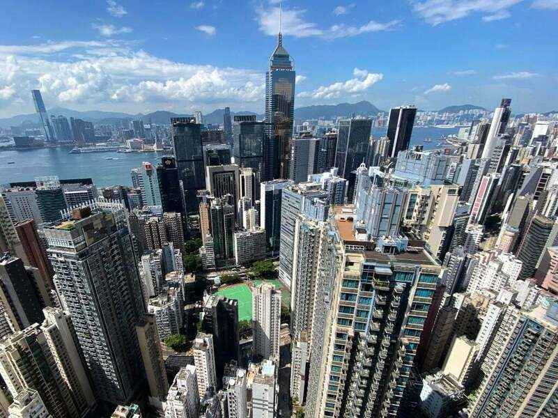 【香港PMI】4月續緊縮 悲觀情緒加深至四年半最強烈